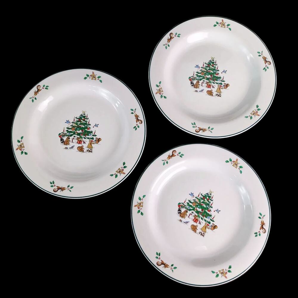 Set of 3 WOODLAND CHRISTMAS 8.25" Salad Plates, Ming Pao Forest Animals